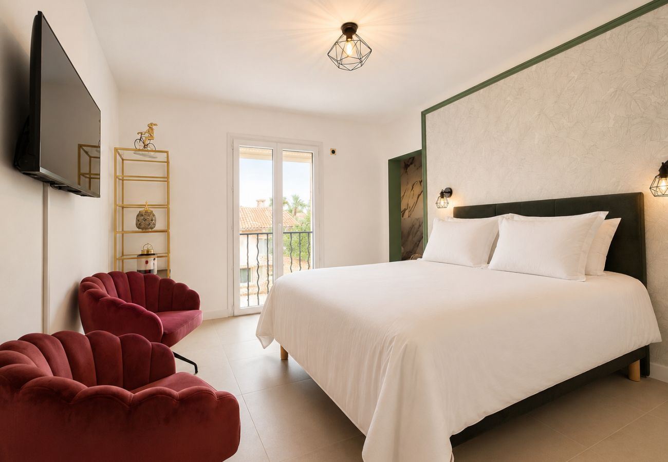 Villa à Mandelieu-la-Napoule - Luxueuse villa 8 ch climatisées avec piscine privée sur les hauteurs