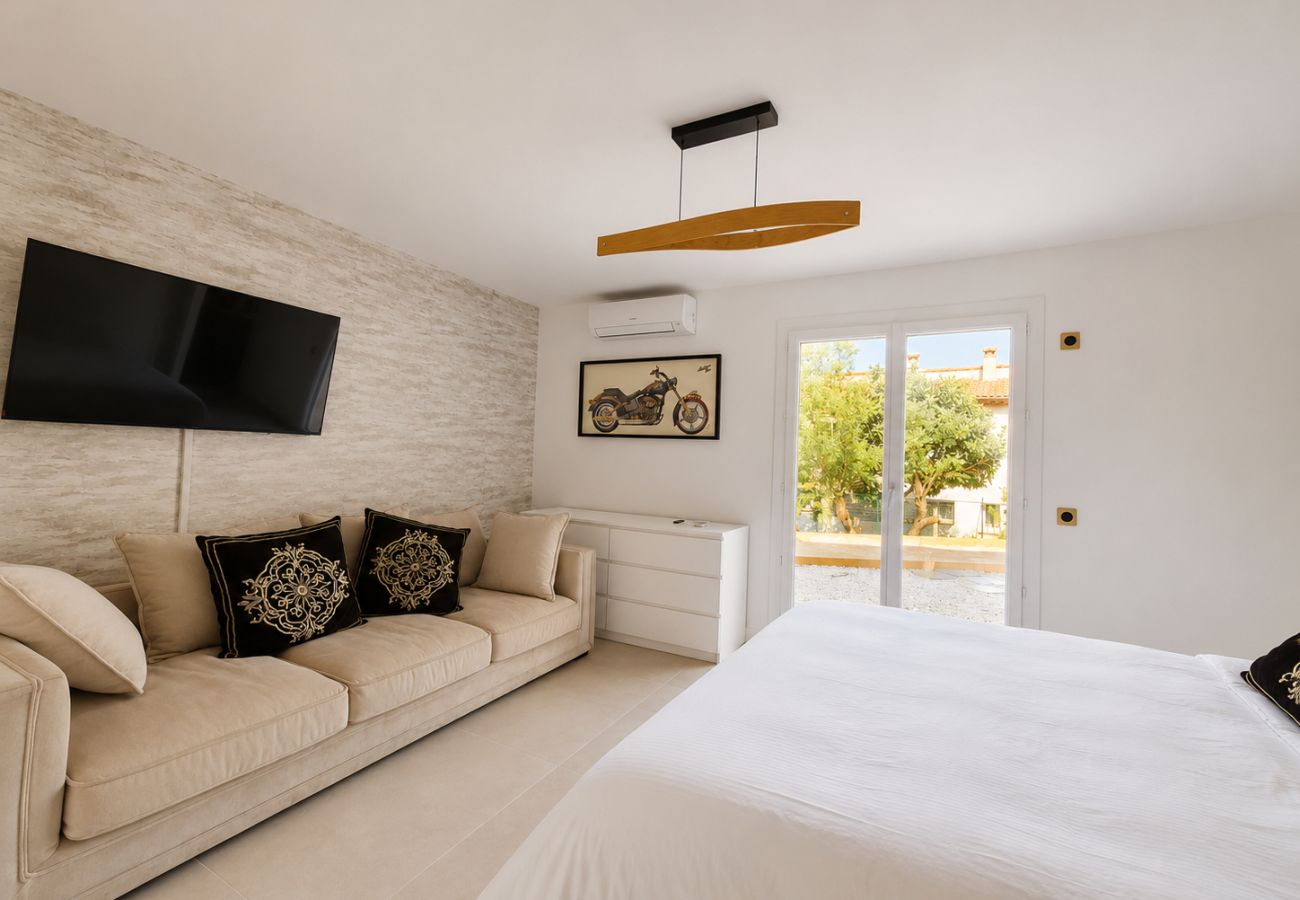 Villa à Mandelieu-la-Napoule - Luxueuse villa 8 ch climatisées avec piscine privée sur les hauteurs