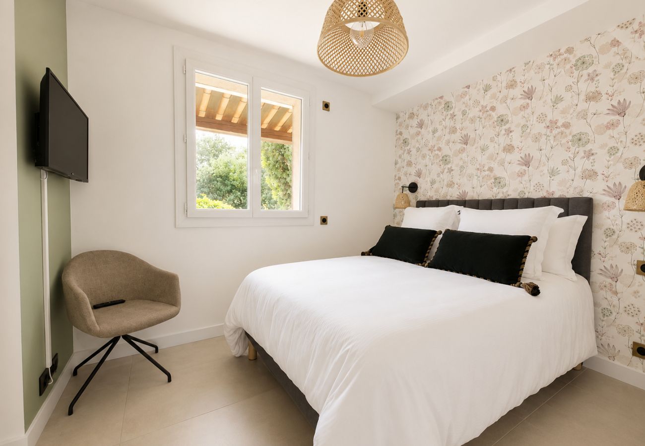 Villa à Mandelieu-la-Napoule - Luxueuse villa 8 ch climatisées avec piscine privée sur les hauteurs